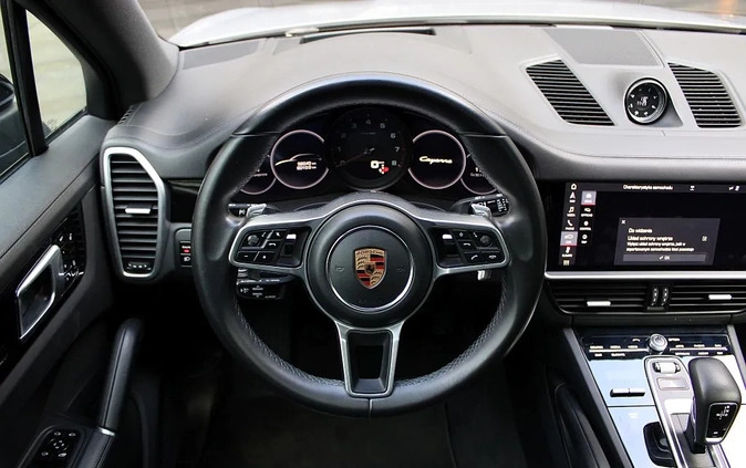 Porsche Cayenne cena 289900 przebieg: 59700, rok produkcji 2018 z Obrzycko małe 781
